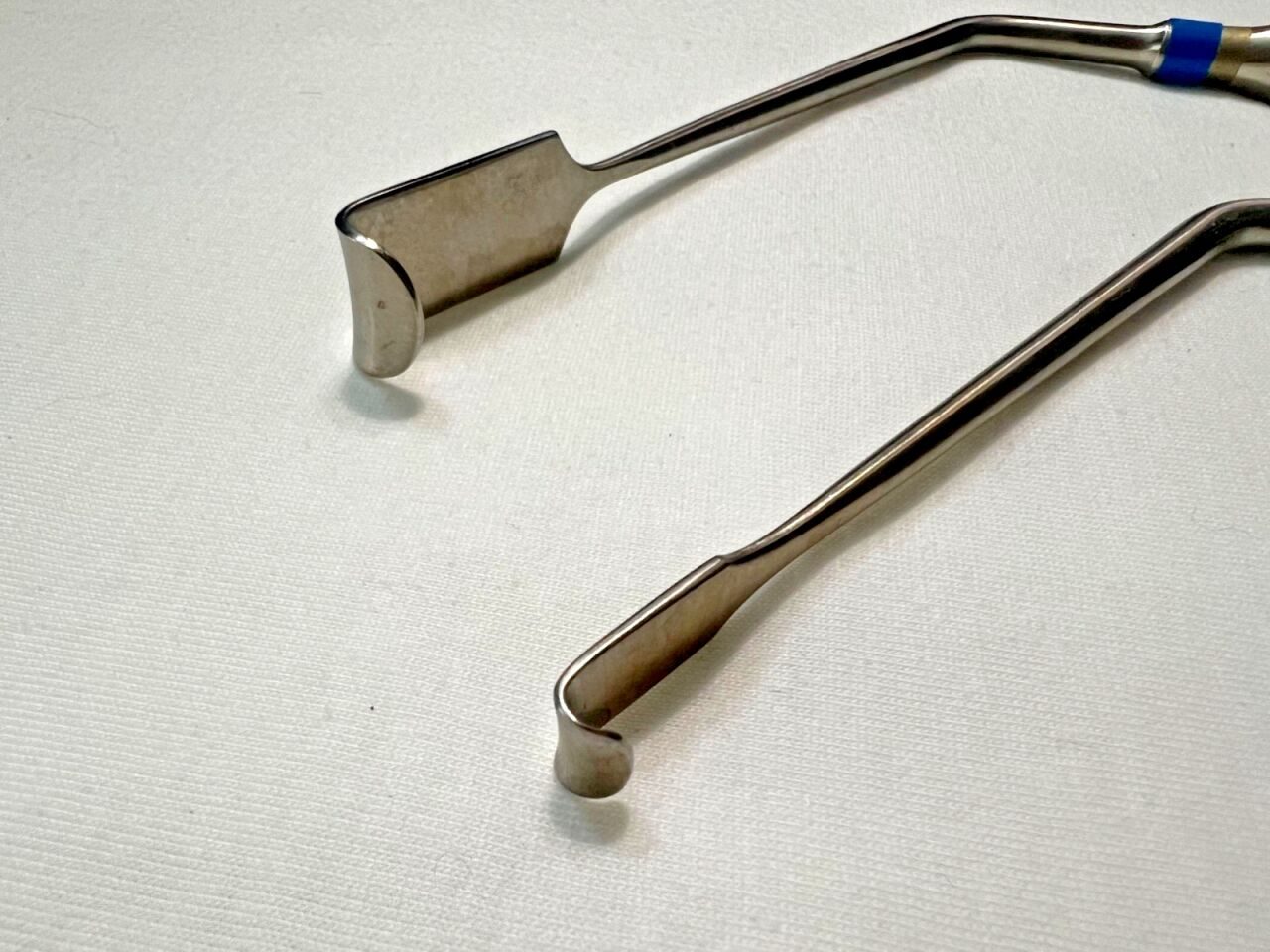 GSOURCE gS 36.6360 gS 36.6362 Scoville Nerve Retractors 8mm 13mm Set of 2 — photo 2