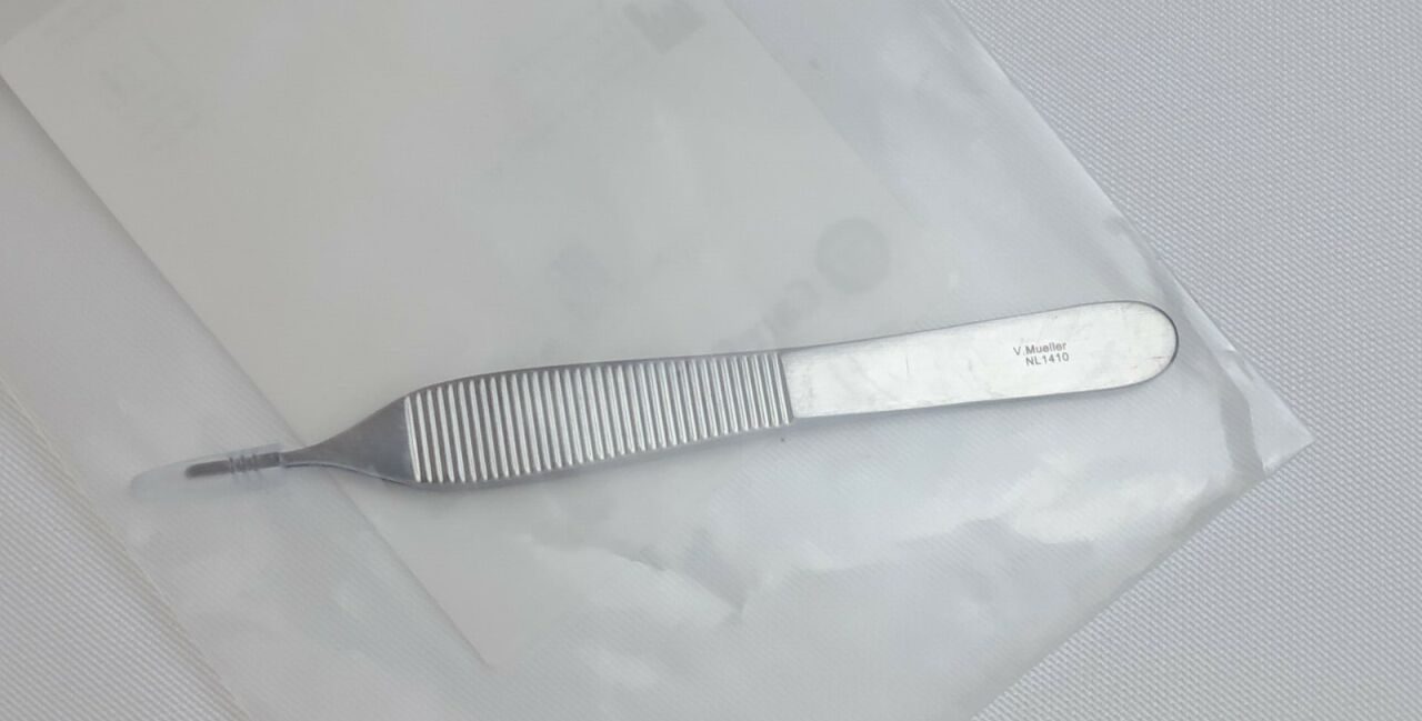 V. MUELLER NL1410 Adson Dressing Forceps Serrated 4-3/4" (12.1cm) — photo 4