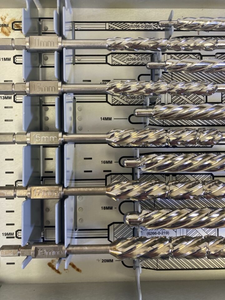 HOWMEDICA STRYKER 6266-9-905  Straight I.M. Reamers  Total Hip Instruments — photo 3