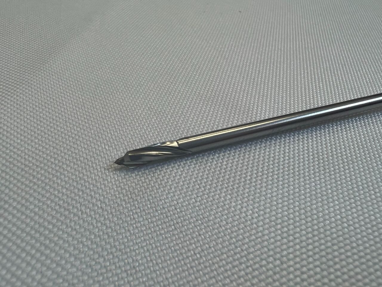 SYNTHES 511.414 3.2mm 3-Fluted Drill Bit — photo 3