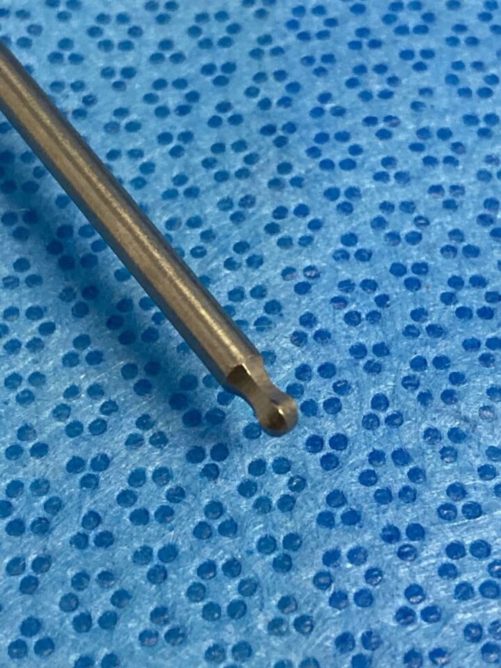 AESCULAP FF957 Caspar Ball Tip 2.5mm Hexalobe Screwdriver — photo 4