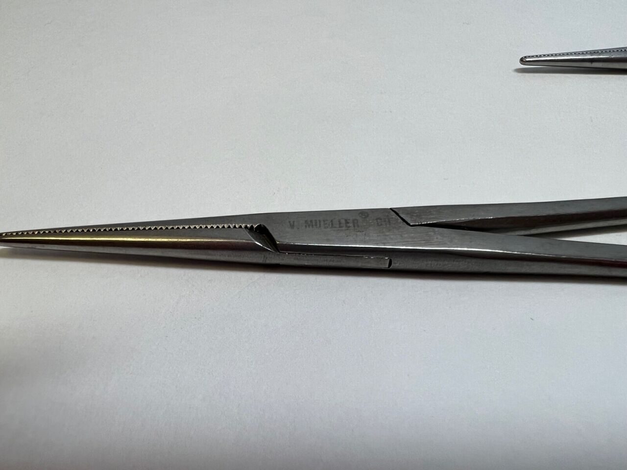 V. MUELLER  Lot of 5 Crile Hemostatic Straight Serrated Jaw Forceps — photo 2