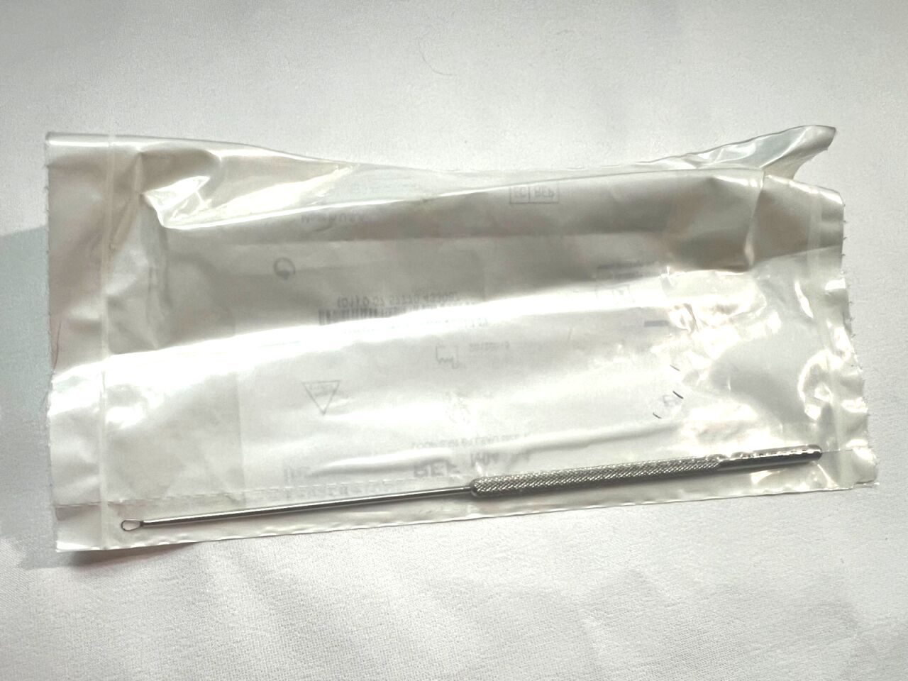BAUSCH & LOMB/STORZ N0410 1 Billeau Ear Loop 2mm X 3mm Small