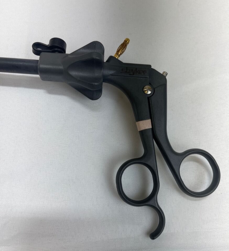 STRYKER 250-080-618 10mm x 33cm Monopolar Laparoscopic Handle w/ Shaft — photo 2
