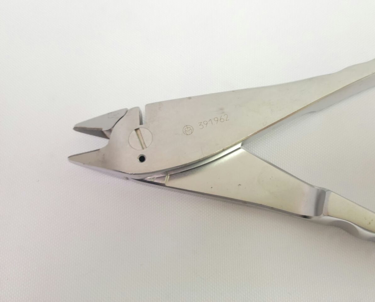 SYNTHES 391.962 Bending Cutting Pliers — photo 3