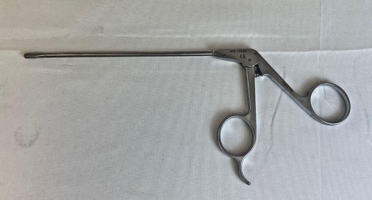 ARTHREX AR-13255 3.4mm Straight Shaft Mini Suture Cutter