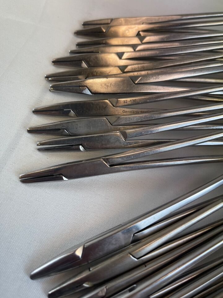 VARIOUS  Set of 31 V. Mueller SSI Ultra Codman T/C Insert 8" Needle Holder w/ Stringer — photo 5