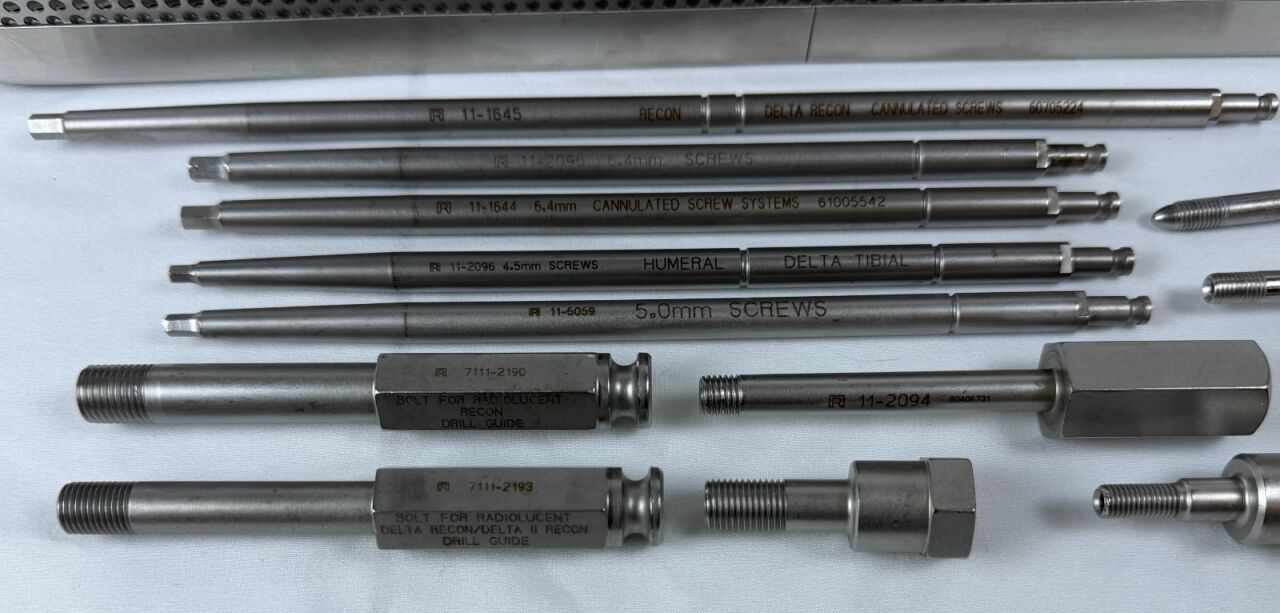 SMITH & NEPHEW 11-5175 Russell Taylor Femoral/Delta Femoral/Tibial Instrument Set — photo 6