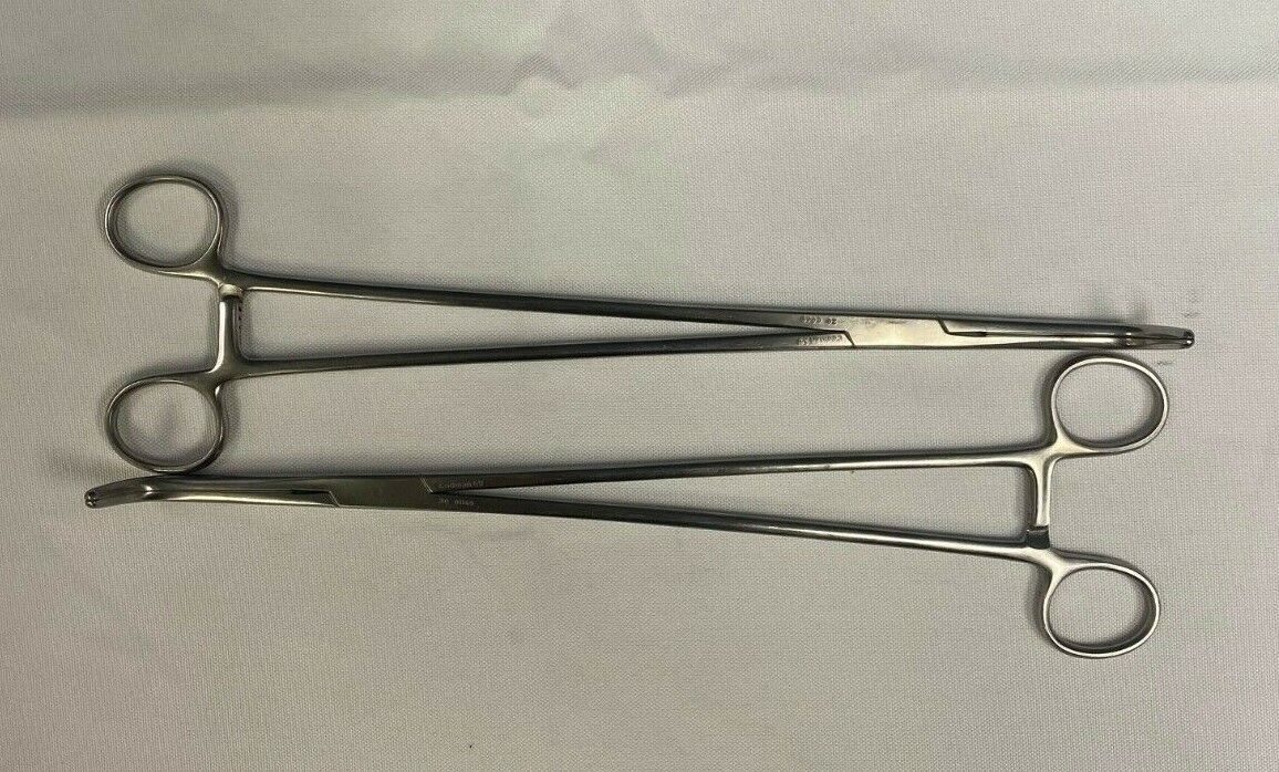 CODMAN 30-8049 HARRINGTON Thoracic Clamp Forceps 90deg Angle Serrated Tip lot of 2