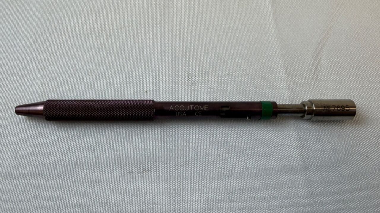 ACCUTOME AE7695 Diamond Knife w/ Sterilization Case — photo 4