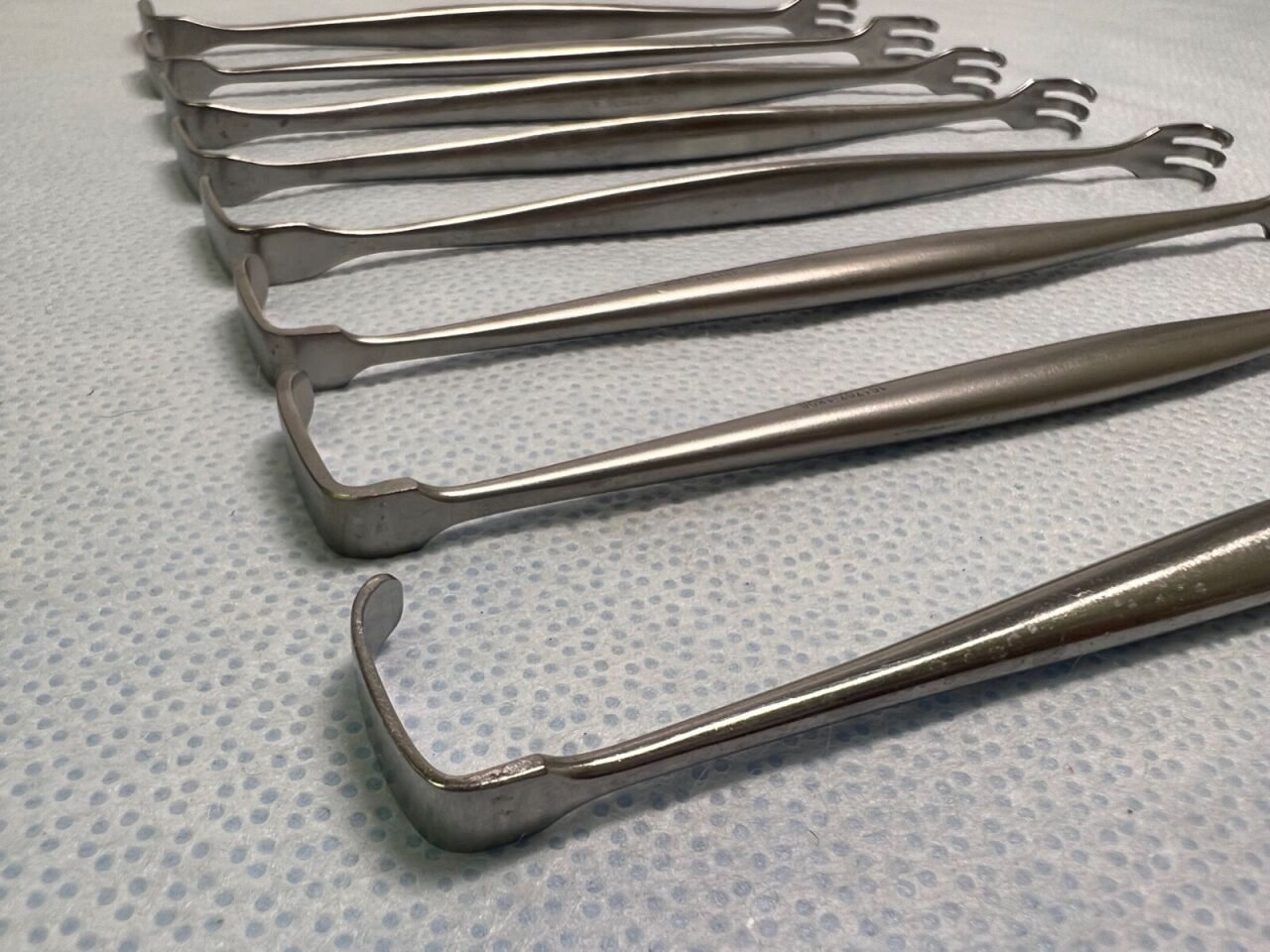 Lot of 8 Jarit / V. Mueller / SSI Double-Ended Senn Style Retractors — photo 2