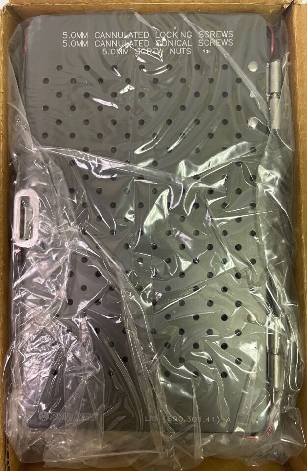 SYNTHES 690.301.40 Screw Rack — photo 3