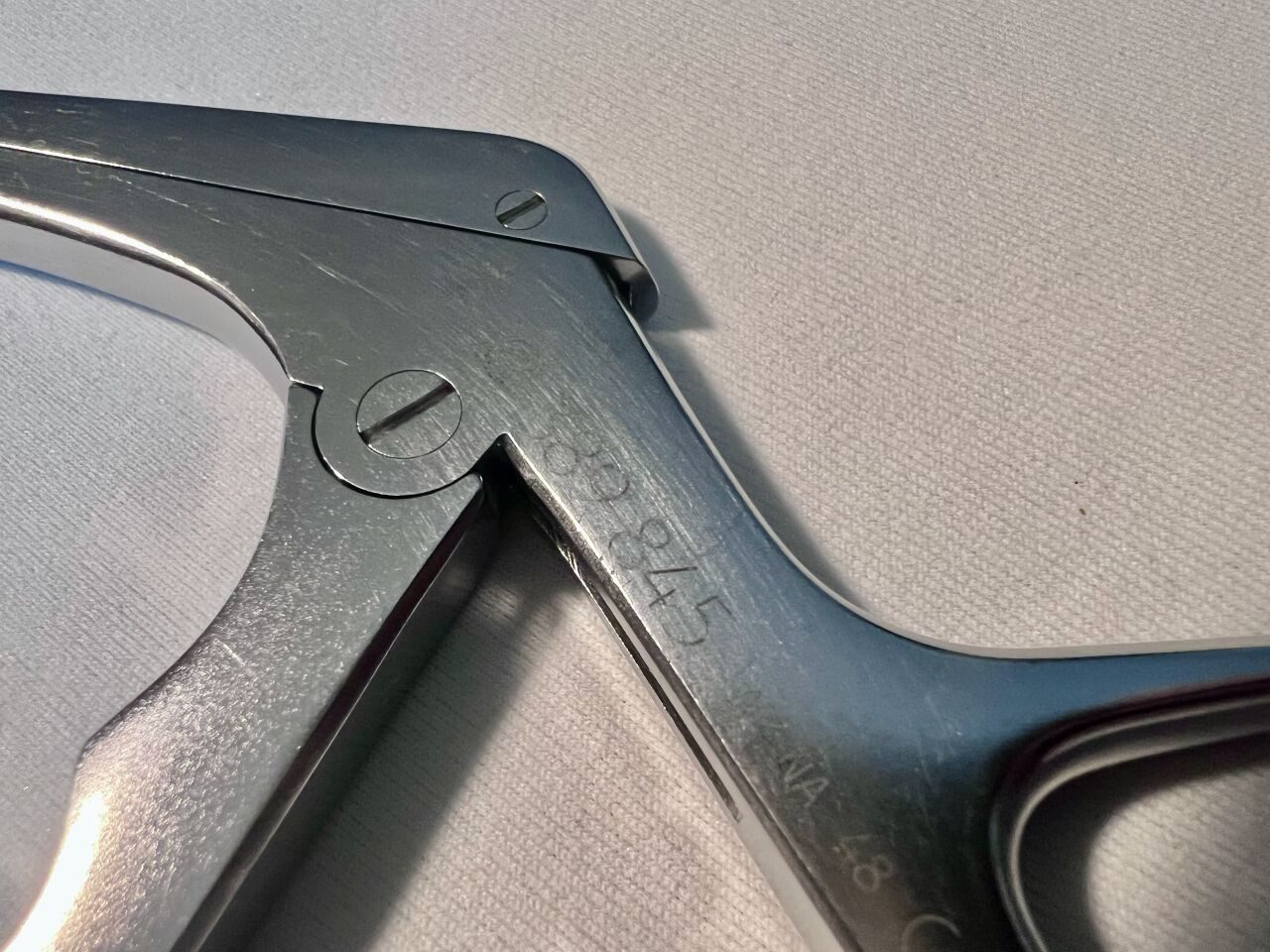 SYNTHES 389.845 T-PLIF Spinal Pituitary Rongeur 6mm Bite Soft Angle Curve — photo 3