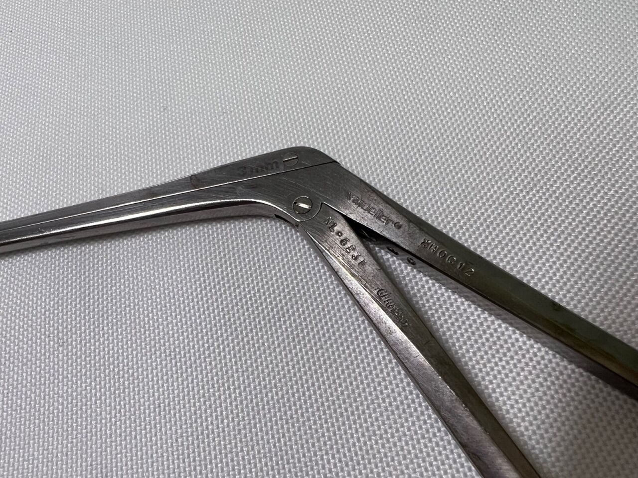 V. MUELLER NL6230 3mm x 10mm Bite Delicate Straight Spinal Rongeur — photo 3