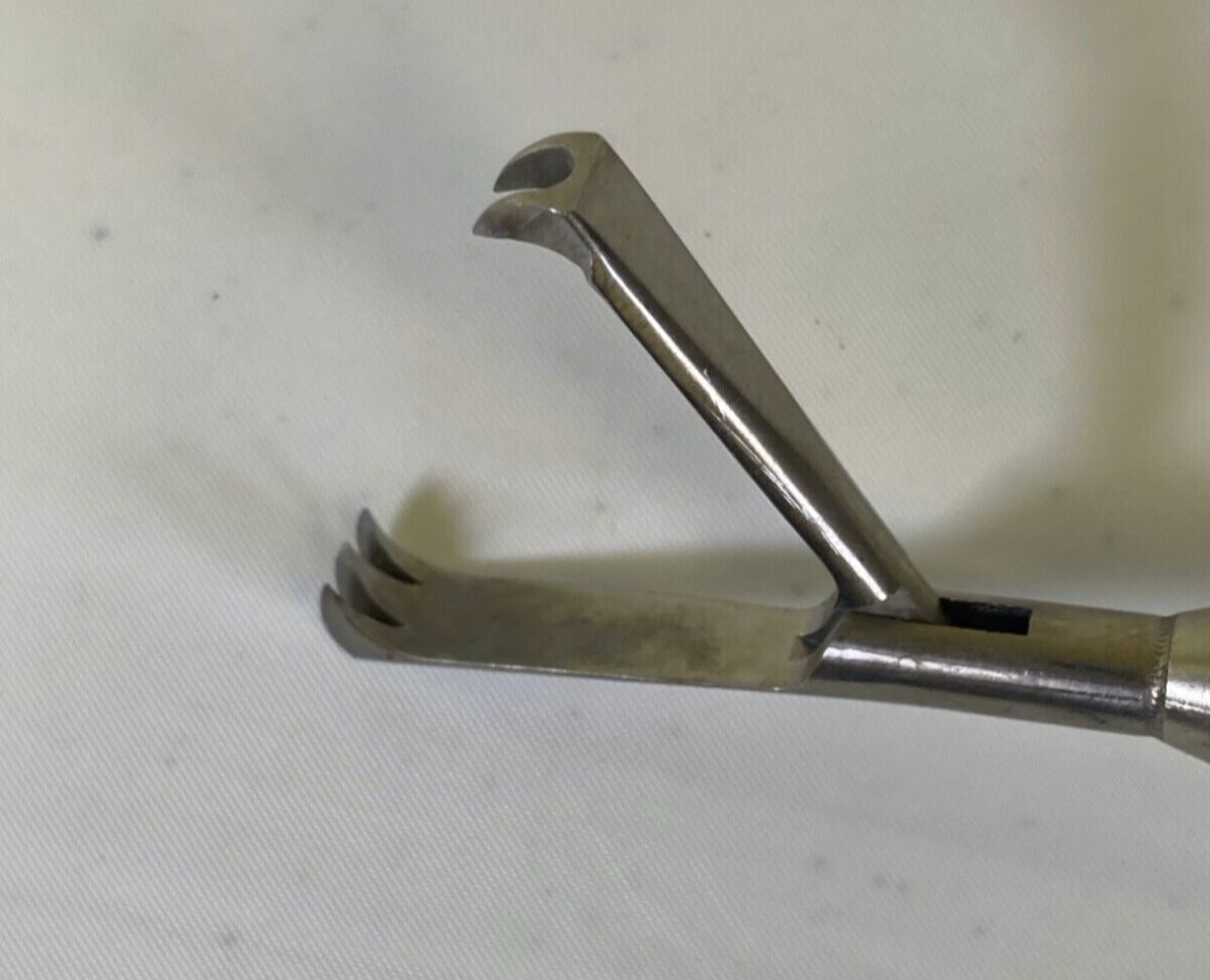 R. WOLF 8385.1 Laparoscopic Claw Grasping Forceps 10mm x 35cm 2 x 3 Teeth — photo 4