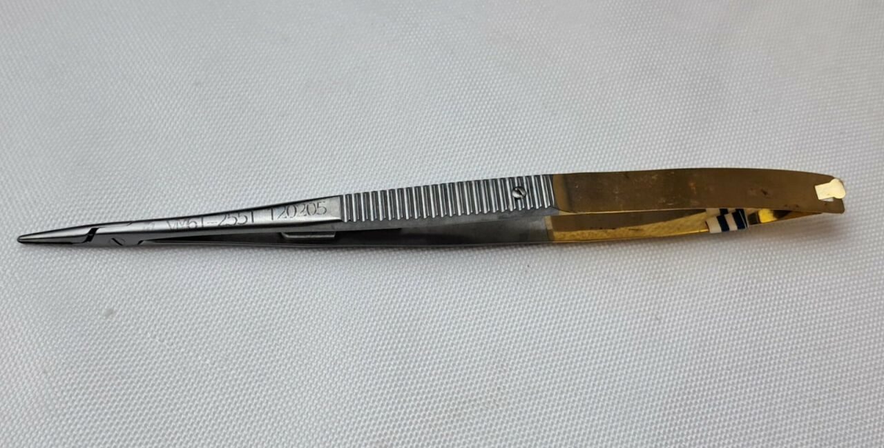 V. MUELLER VM61-2551 Castroviejo Needle Holder — photo 1