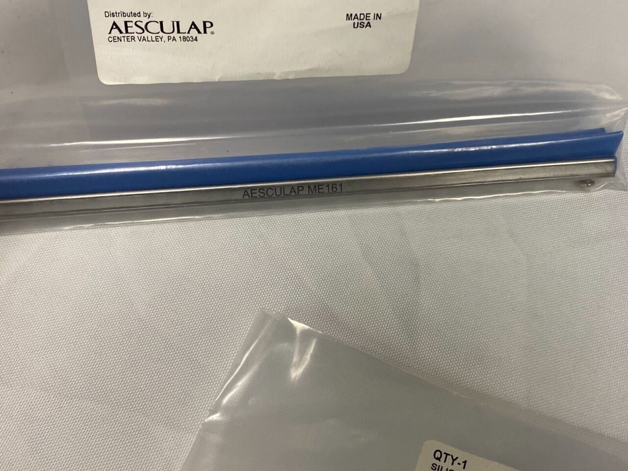 AESCULAP ME161 Silicone Bracket V Shaped, Set of 2 — photo 5