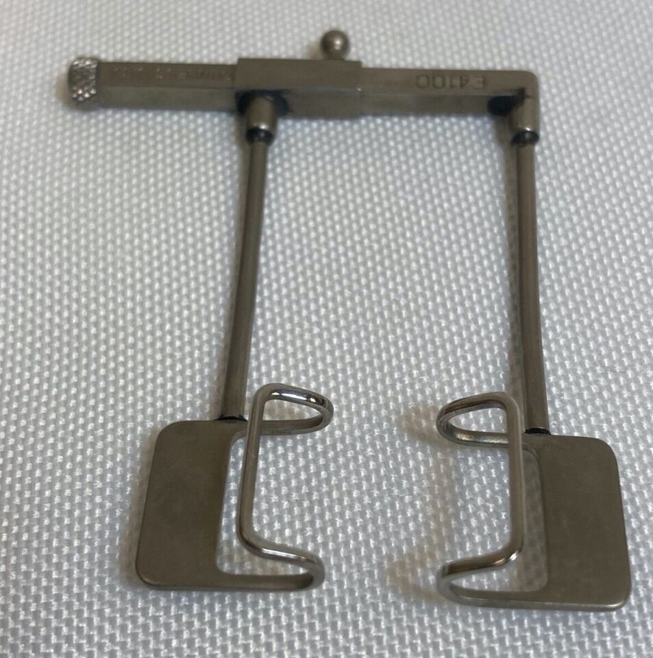 KARL STORZ E4100 Wiener Eye Speculum Self Retaining Ophthalmic Retractor — photo 5