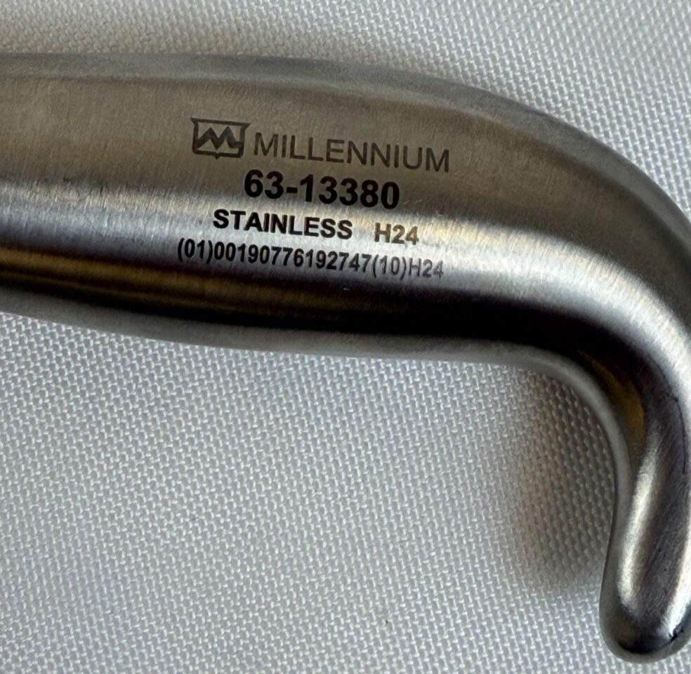 MILLENNIUM SURGICAL 63-13380 B.E. Glass Abdominal Retractor 6" x 3.25" Blade — photo 2