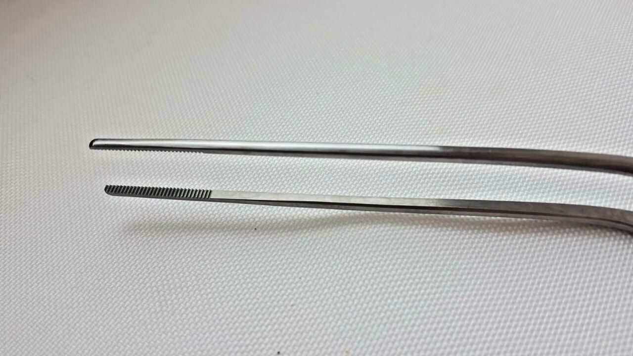 AMBLER SURGICAL Cloward Lamina Retractor 2510 Cushing Dressing Forceps 7-1/4" Bayonet Serrated Tips — photo 3