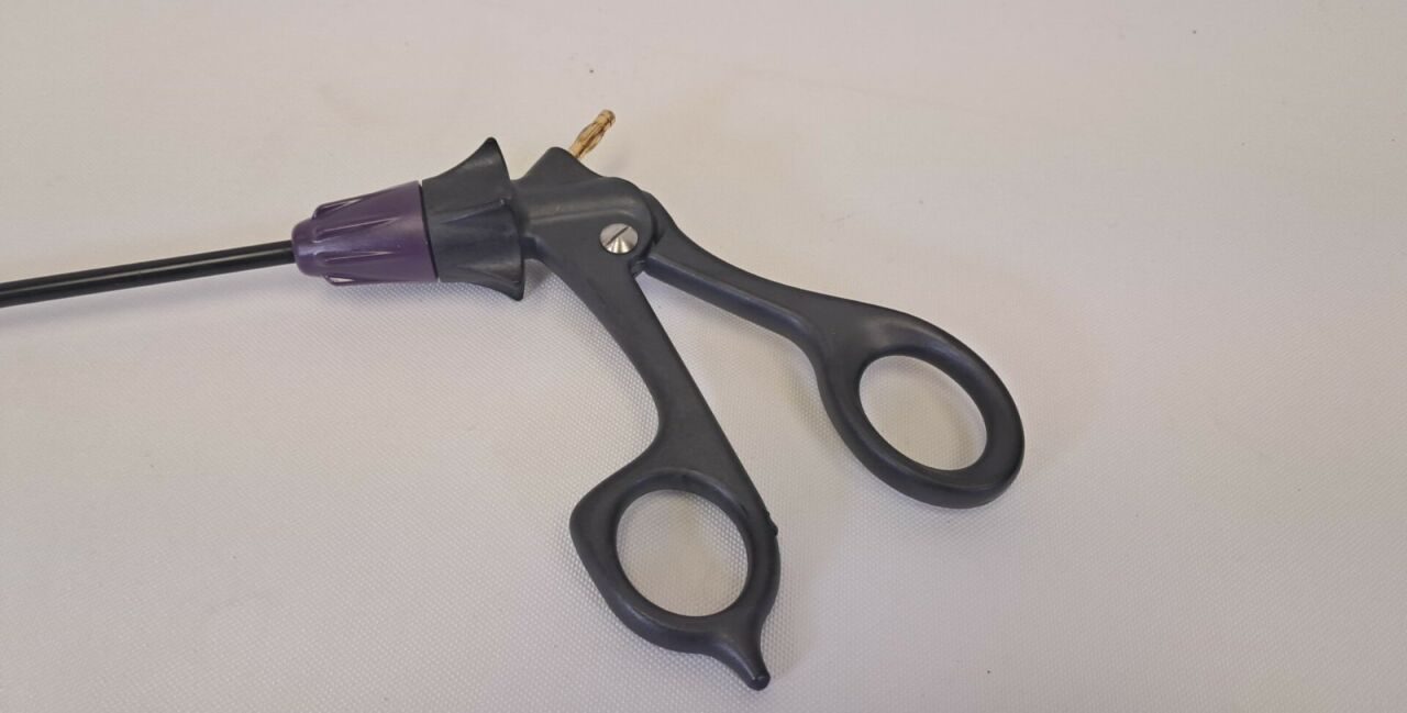 SURGICAL INNOVATIONS 101-43000 Curved Laparoscopic Scissors w/ Pistol Grip — photo 2