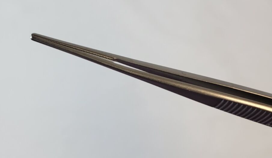 CODMAN 30-8131 DeBakey-Diethrich Vascular Forceps 2x3 Teeth 6" - Set of 3 — photo 6