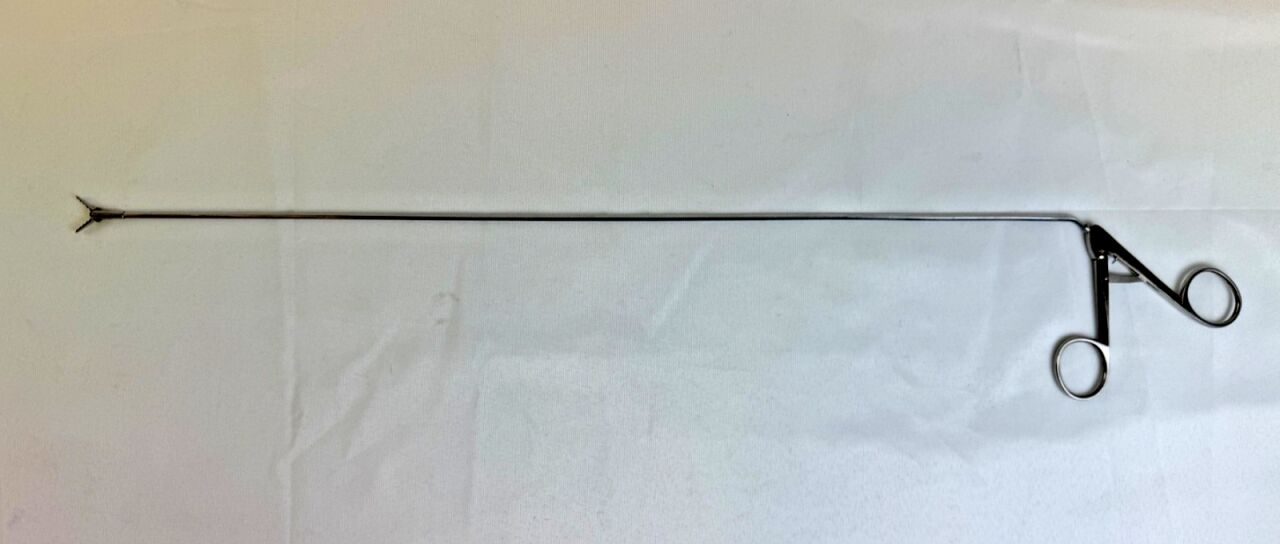 KARL STORZ 10370H Alligator D/A Grasping Forcep 3.3mm Jaws 2.5mm Shaft 50cm Long
