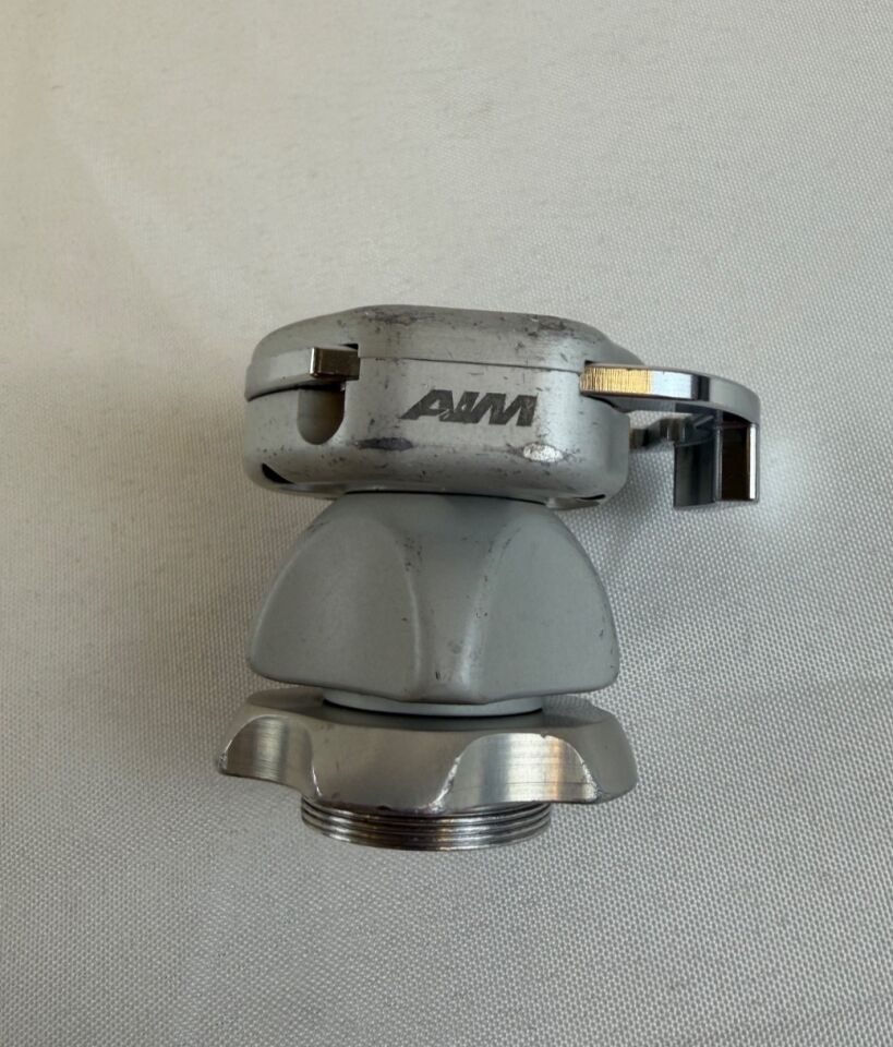 STRYKER 1588-020-122 1588 AIM Endoscopic Camera Coupler 18mm — photo 2