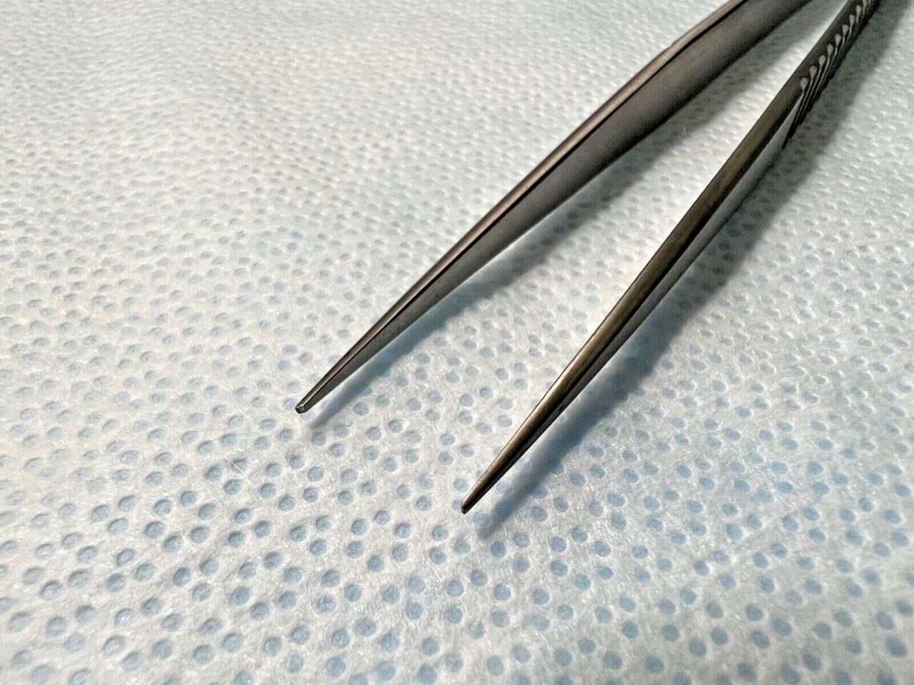 ASSI JFP618 Pierse Tissue Forceps 0.6mm Straight Tips 7" — photo 3