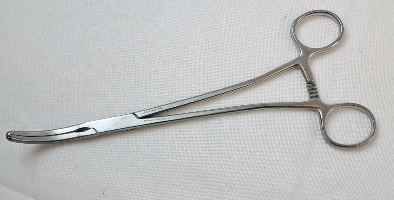 JARIT 505-282 Z-Hysterectomy Forceps 8-3/8" Locking Serrated — photo 4