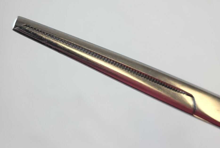 CODMAN  Set of 2 Rochester-Ochsner Forceps, Straight, 8" — photo 6