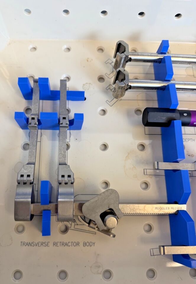 INTEGRA RUGGLES RU2400 FlexiSpine Retractor System w/ Sterilization Tray Neuro — photo 9