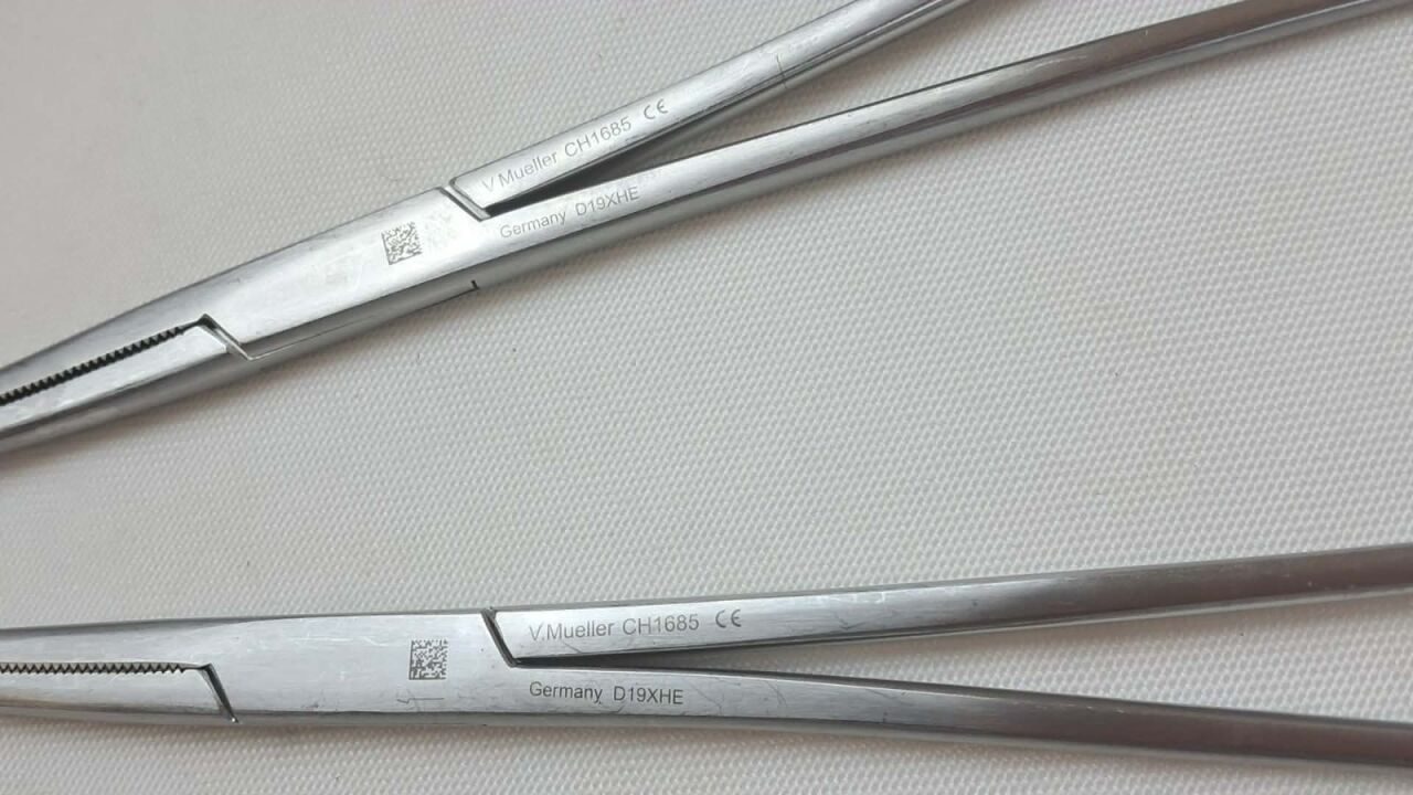 V. MUELLER CH1685 Sarot Artery Serrated Forceps 9" — photo 3