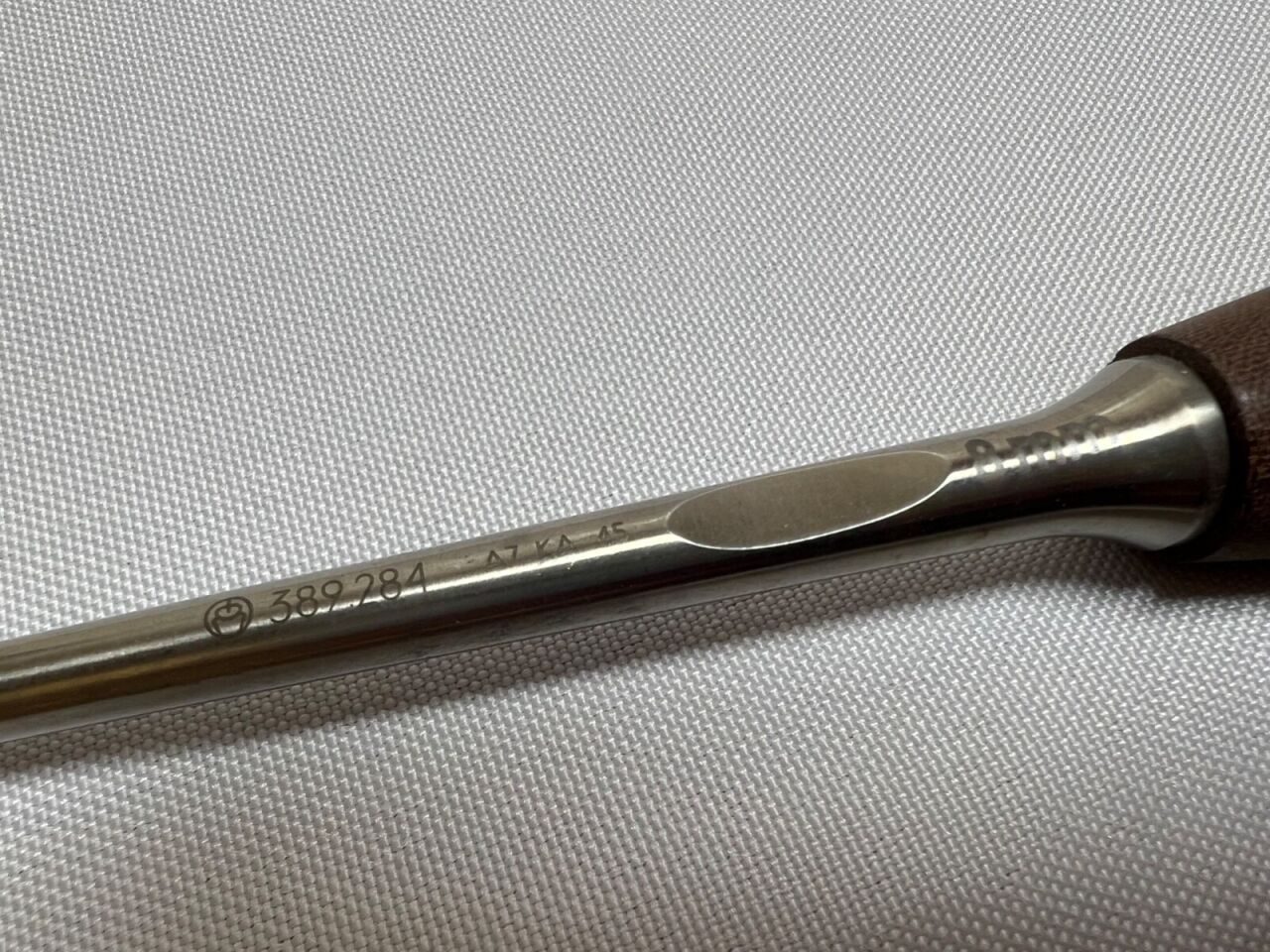 SYNTHES 389.284 Left Angled T-PLIF Rectangular Curette 8mm US898 — photo 2
