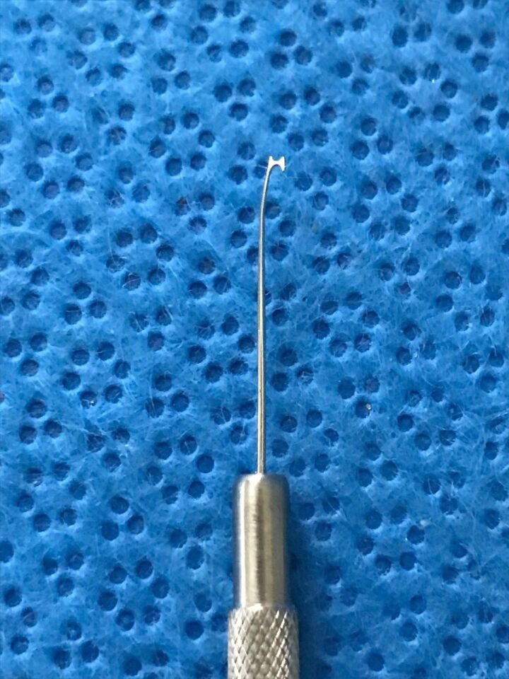 ASICO AE-2234 Little No-Hole IOL Manipulator Straight — photo 8