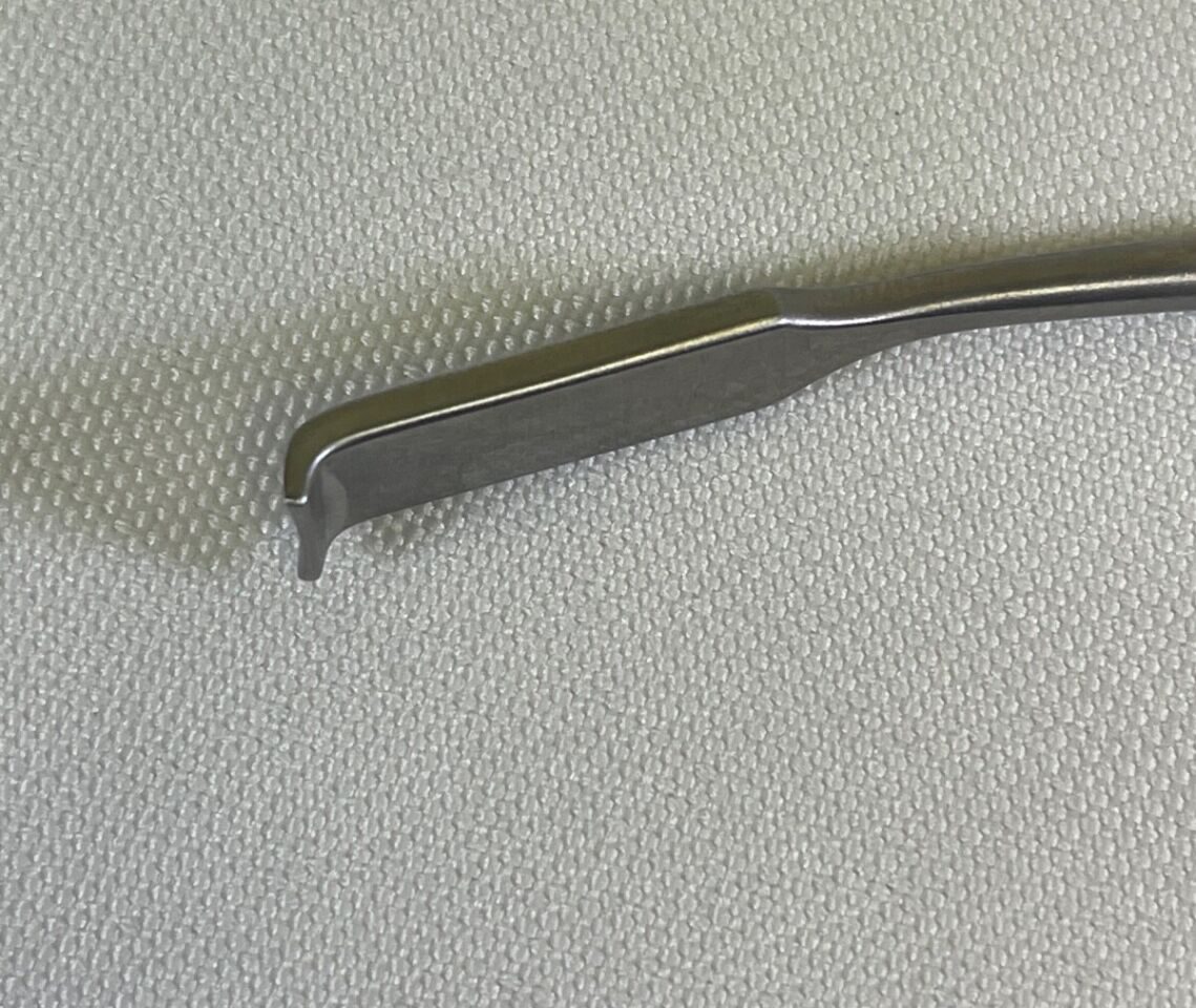 CODMAN 50-1331 Hand Held Holsher Nerve Root Retractor 7mm Blade — photo 3