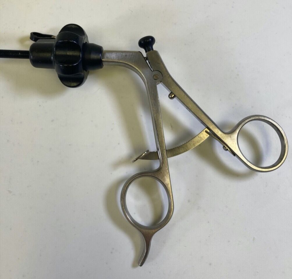 STRYKER 250-080-234 & 250-080-315 5mm x 33cm Fundus Grasper Laparoscopic Forcep — photo 2