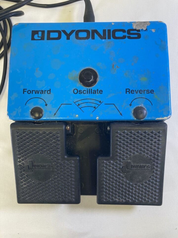 DYONICS 3498 Blue Oscillating Dual Pedal Footswitch Arthroscopic Foot Pedal — photo 2