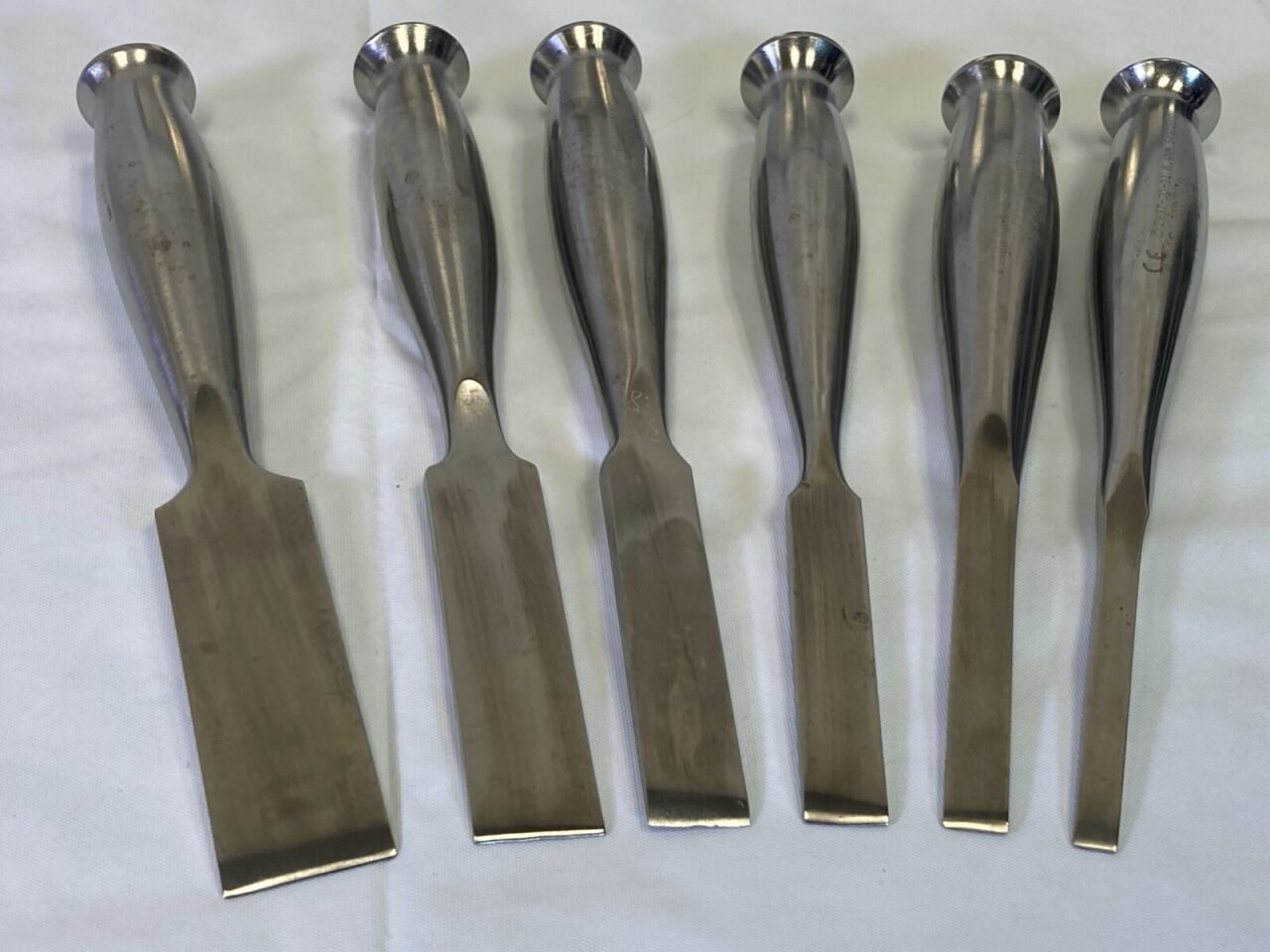 VARIOUS  Set of 15 Zimmer V. Mueller Osteotome Chisel Elevators Set w/ Sterilization Case — photo 12