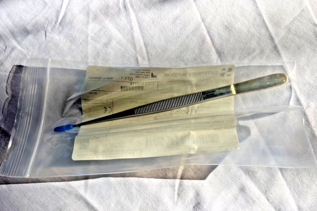 SYMMETRY SURGICAL 32-565 DeBakey Vascular Forceps 1.5mm Tips TC Inserts 7-3/4" L