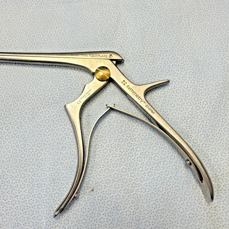 SYMMETRY 57-0764 Cervical Kerrison Rongeur 40deg X 4mm UpBite Thin Footplate — photo 7
