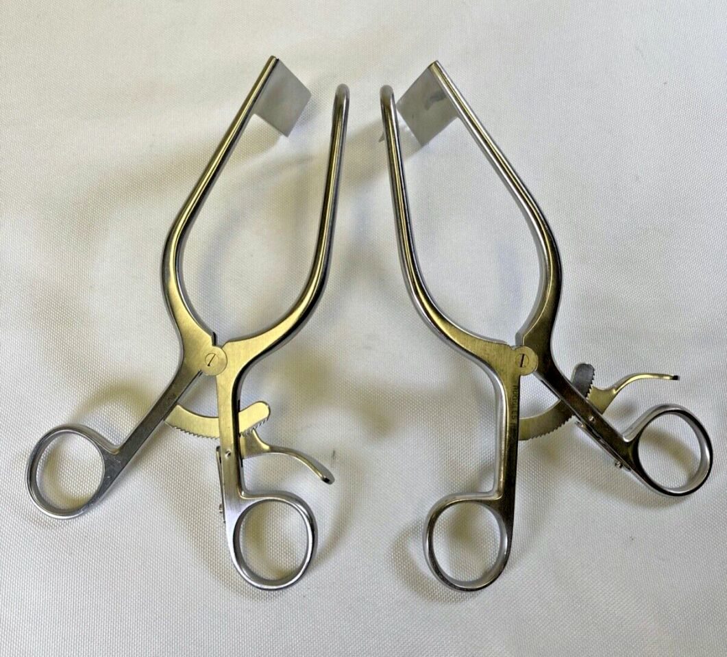 INTEGRA R7262 R7263 Williams Discectomy Retractors 20mm x 60mm L&R Pair
