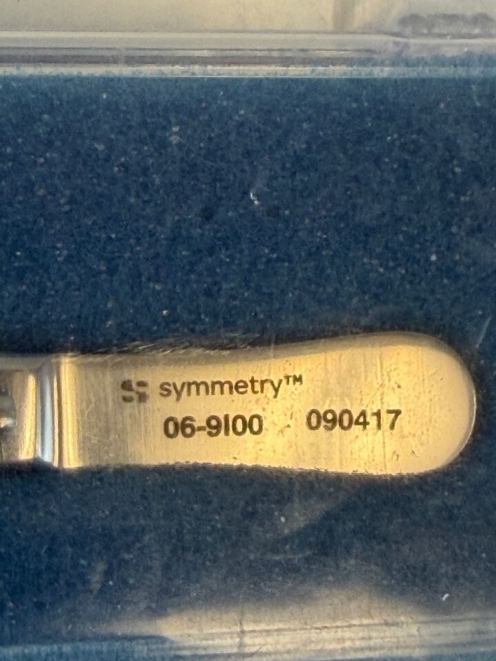 SYMMETRY SURGICAL 06-9100 Price Muscle Biopsy Clamp Dual Prong Slide Clamp 113mm — photo 2