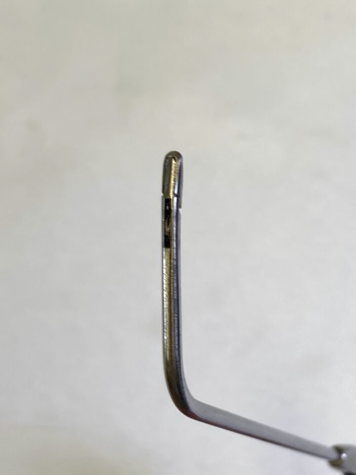 RICHARDS 23-0577 ThroughCut Punch Delicate Tissue 70deg Upturned 2mm x 6mm Jaw — photo 7