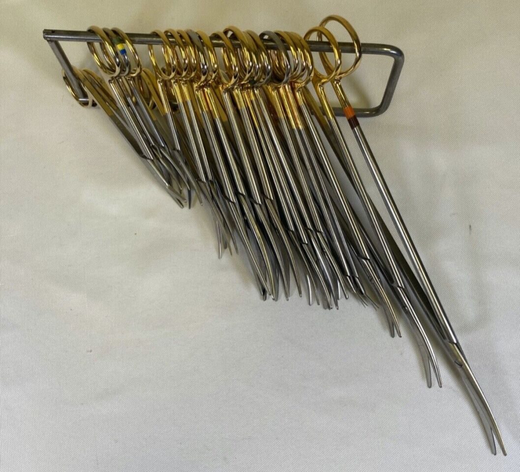 VARIOUS  Set of 19 V. Mueller Aesculap Jarit Carb Edge Diamond Edge Scissors w/ Stringer — photo 1