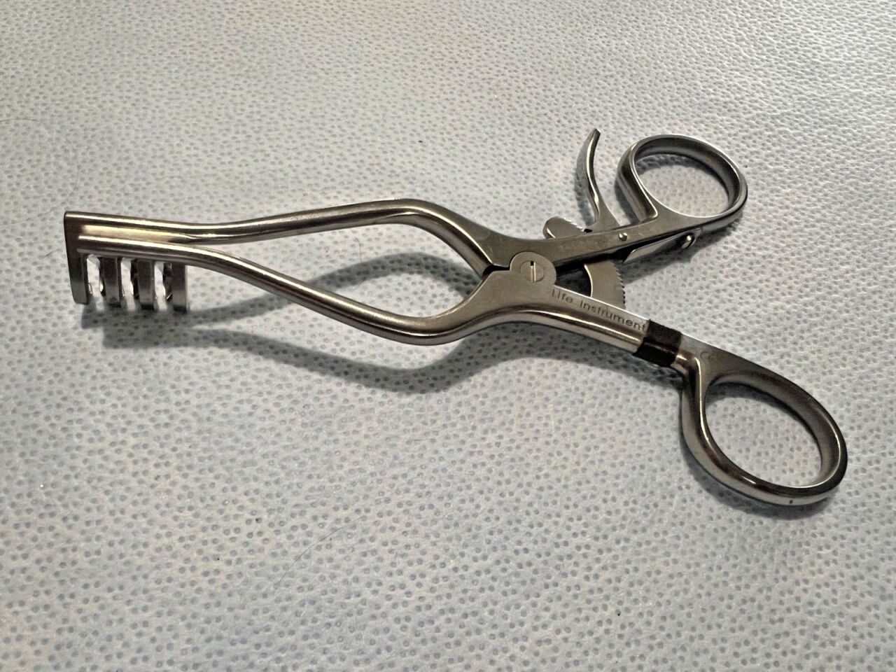 LIFE INSTRUMENTS 741-5501-0 Weitlaner Retractor 3X4 Prongs 5-1/2" Length
