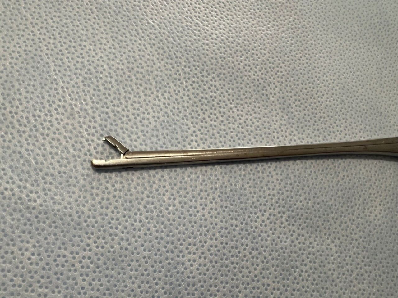 V. MUELLER VM81-2490 Williams Straight Dissecting Forceps UpBite 5-1/4" Length — photo 2
