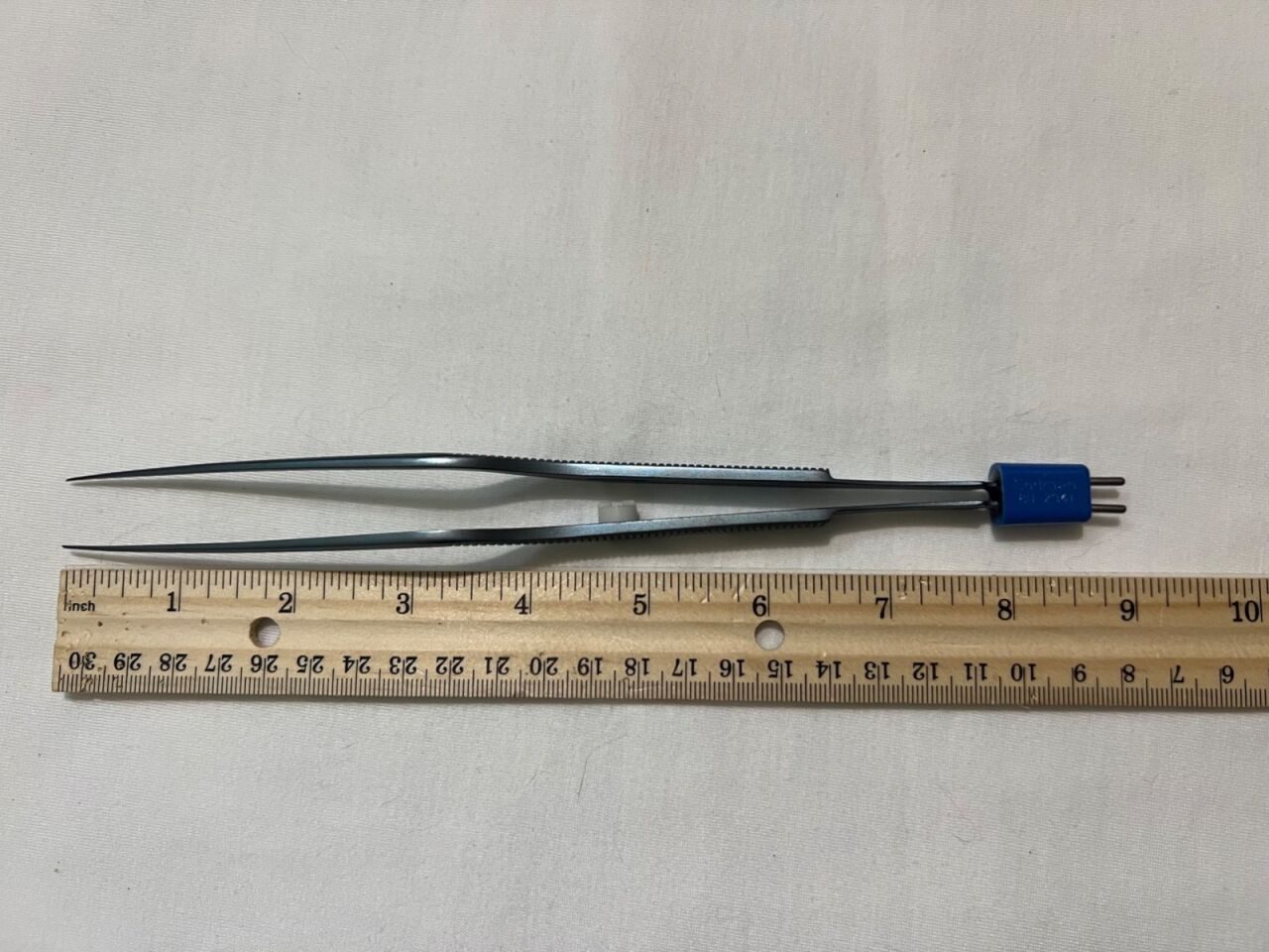 CODMAN 80-2941 Titanium Bayonet Bipolar Forceps 1mm Tip X 8-3/4" Length — photo 5