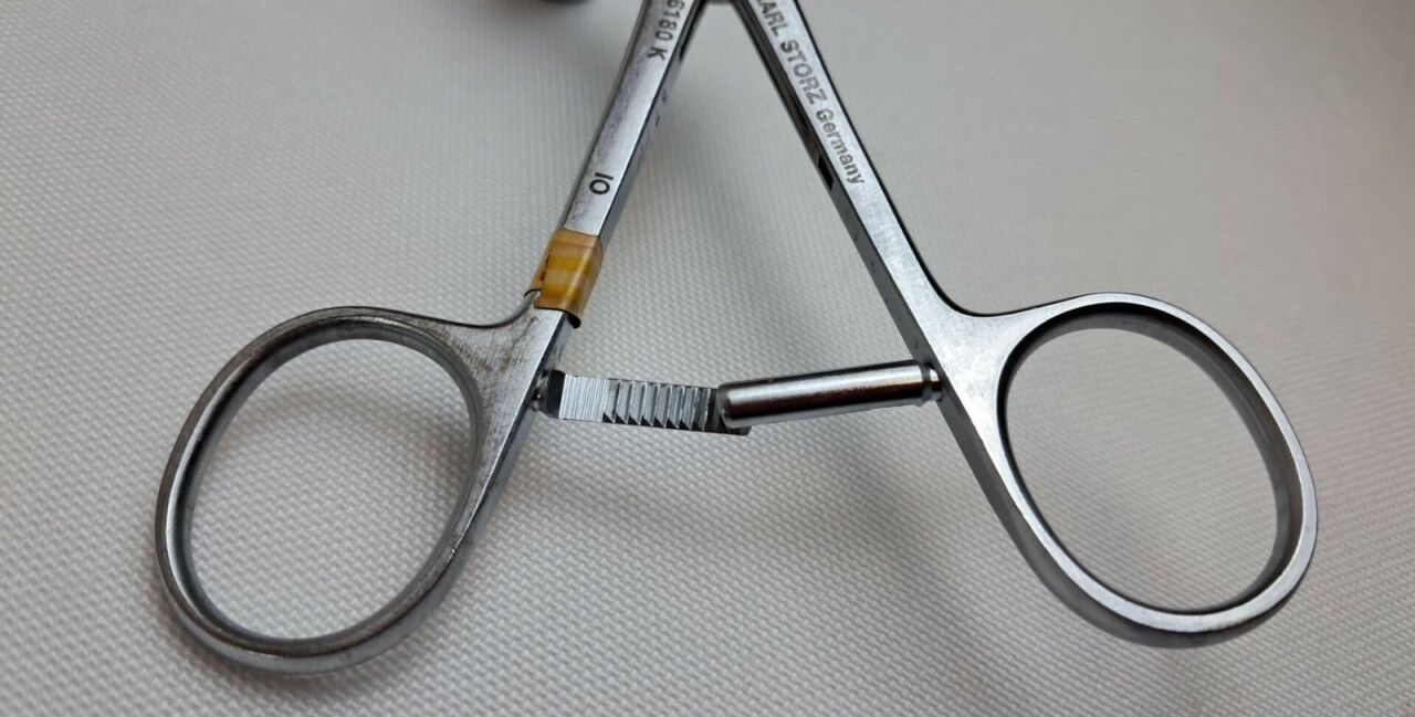 KARL STORZ 26180K Toothed Atraumatic Fenestrated Grasping Forceps — photo 3