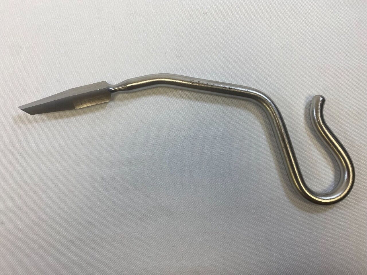 SYNTHES 357.412 Cannulated Reverse Awl — photo 1